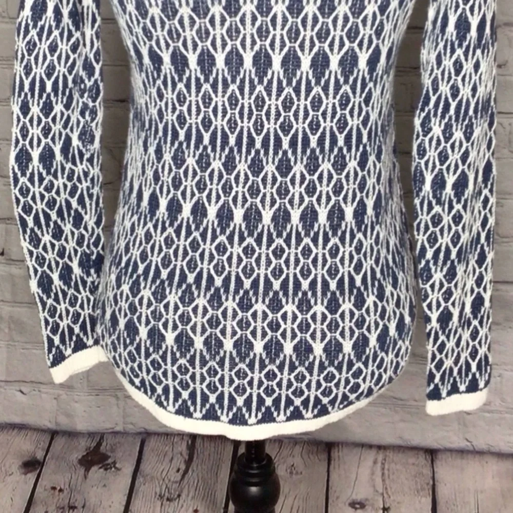 LOFT Blue and Ivory Linen Ikat Pullover Long Sleeve Sweater XSP